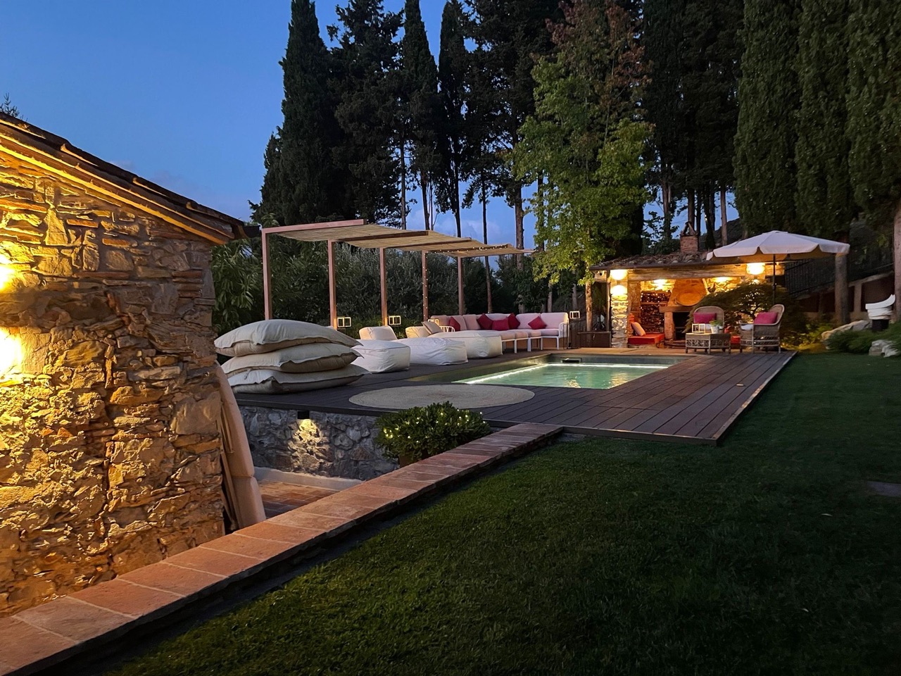 Luxury Villa in Montemagno – Tuscany