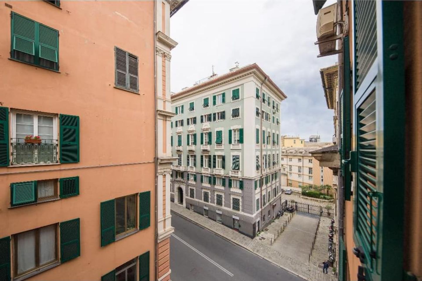 Quadrilocale in Via Assarotti – Genova centro
